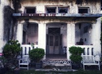 Goosebumps! Pocong Sumi Yogyakarta's house, the ghost of a snake with a human head and Pocong