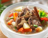 Resep Sop Buntut Enak Menggoda Selera 