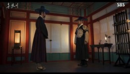 Drama Korea The Lovers Of Red Sky Episode 11 Sub Indo, Hong Cheon Gi Adalah Pelukis Ilahi yang Bisa Mengurung Iblis