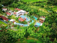 Cafless Waterpark Lombok  Bermain Air Dengan Nuansa Alam Pegunungan yang Indah