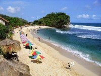 Pantai Indrayanti, Destinasi Wisata di Gunungkidul DI Yogyakarta