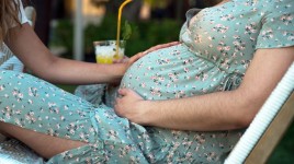 Lahirnya Anak Melalui Metode Surrogate, Apa Itu?