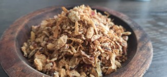 Ingin Bawang Goreng Renyah, Gurih dan Tahan Lama? Ini Tipsnya