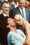 Kontroversi dan Konspirasi Kematian Selebriti, RIP Tangmo Nida dan Maradona