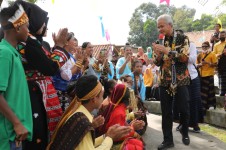 Ganjar Pranowo Jadi Sutradara Dadakan dalam Pembukaan Borobudur Student Festival    