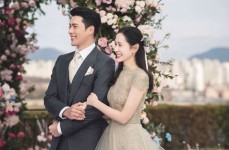 Penggemar Tak Sabar Menanti Kabar Nama Anak yang Akan Diberikan Son Ye Jin dan Hyun Bin Untuk Anak Pertamanya 