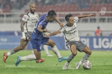 Persib dan Persis akan Bentrok di Stadion Pakansari