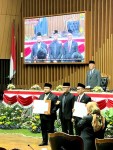 Ketua Kadin Kota Bandung Iwa Gartiwa Ucapankan Selamat Untuk M Firaldi Akbar yang Dilantik Jadi Anggota DPRD Kota Bandung