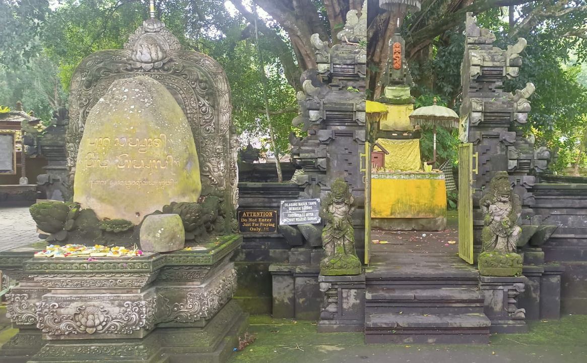 Destinasi Wisata Pura Tirta Empul yang Penuh Sejarah di Bali